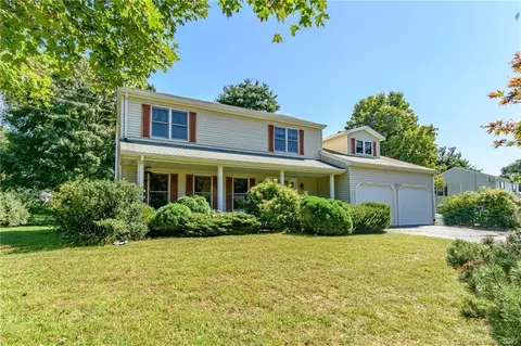 89 Laurel Dr, Killingly, CT 06241