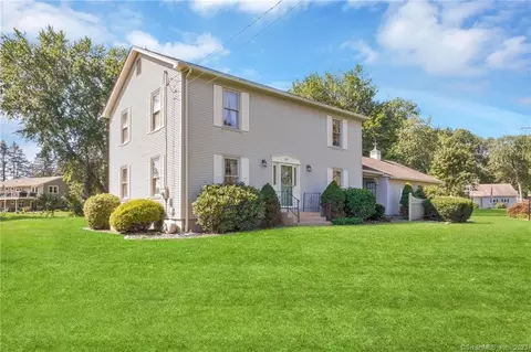 35 Blue Ridge Dr, Somers, CT 06071