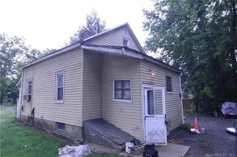 635 Matianuck Ave, Windsor, CT 06095