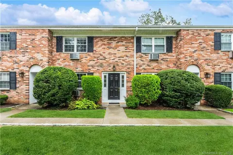 151 Courtland Ave #3C, Stamford, CT 06902