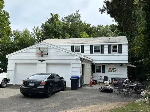 66 Soundview Ave, Norwalk, CT 06851