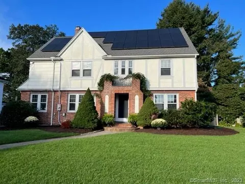 37 Van Buren Ave, West Hartford, CT 06107