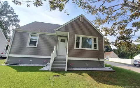 99 Barnes St, New Britain, CT 06052