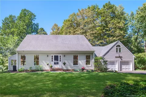 12 Old Pierce Rd, Ridgefield, CT 06877