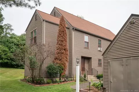 13 Danforth Ln #13, Rocky Hill, CT 06067