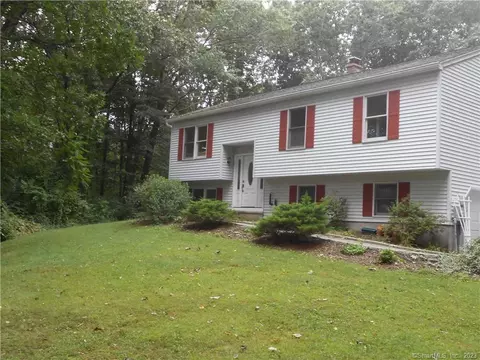 13 Abbey Ct, Cheshire, CT 06410