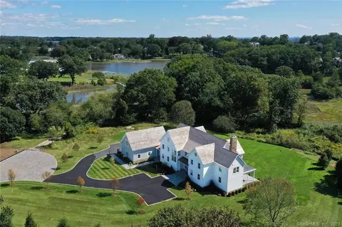 94 Nearwater Ln, Darien, CT 06820