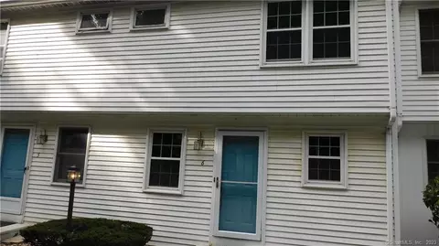 63 Summit St #6, Manchester, CT 06040