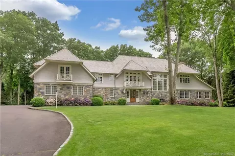 16 Stillman Ln, Greenwich, CT 06831