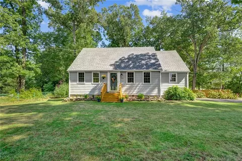 146 Cherry Hill Rd, Middlefield, CT 06455