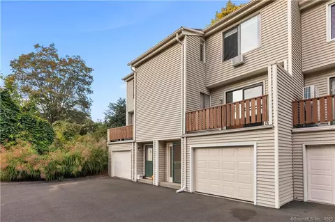 7 Madaket Ct #7, Guilford, CT 06437