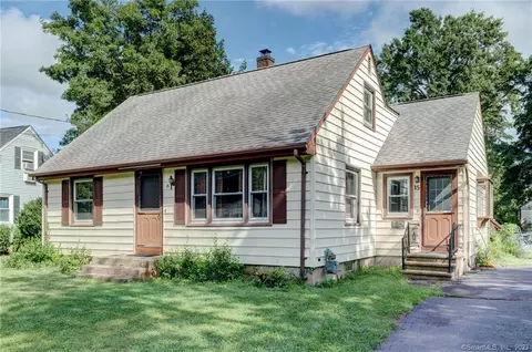 15 Parkview Rd, Wallingford, CT 06492