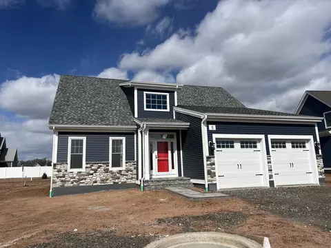 5 Primrose Ln, Cromwell, CT 06416