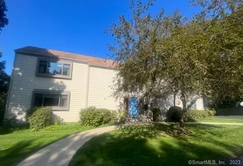 91 Riverview Rd #9C, Niantic, CT 06357
