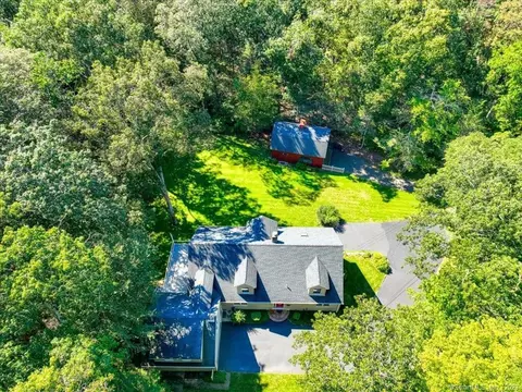 1313 Durham Rd, Guilford, CT 06437
