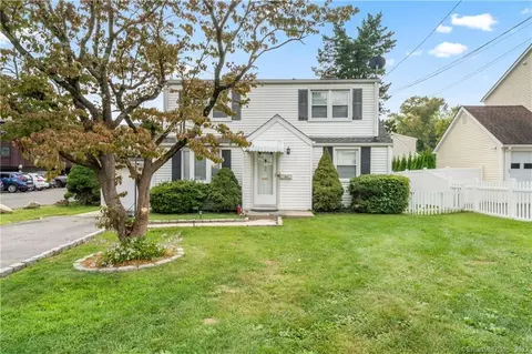 192 Cold Spring Rd, Stamford, CT 06905