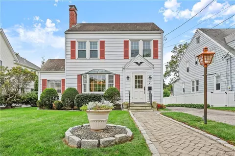 7 Vail St, Norwalk, CT 06850