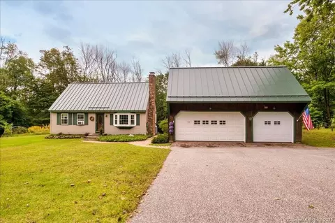 32 Diane Dr, Barkhamsted, CT 06063