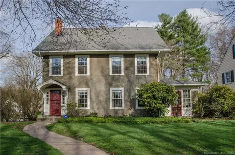 142 Steele Rd, West Hartford, CT 06119