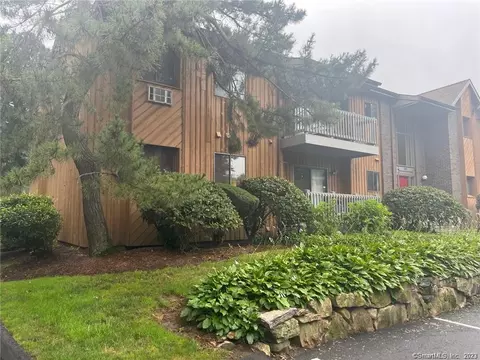 22 Riverview Dr #22, Bridgeport, CT 06606
