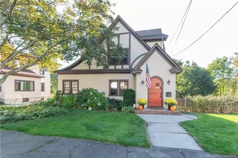 64 Garfield Ave, Danbury, CT 06810