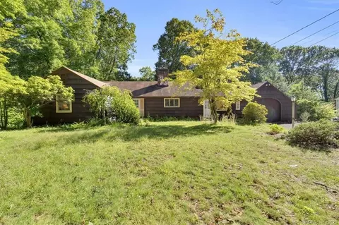46 Kimberly Ln, Glastonbury, CT 06073