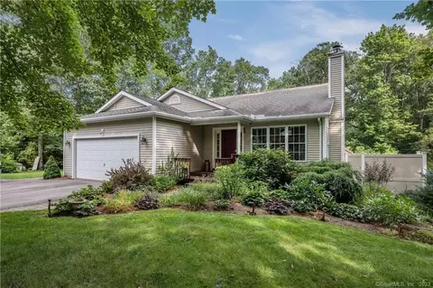 6 Rachel Ln, Voluntown, CT 06384