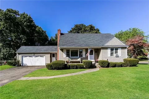 104 Benham St, Bristol, CT 06010