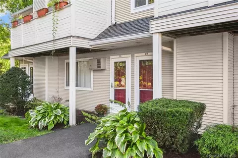 216 Willow Spgs #216, New Milford, CT 06776