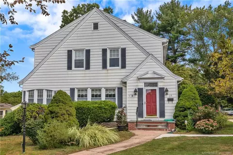 34 Raynham Rd, New Haven, CT 06511