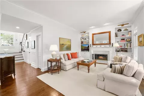48 Spring St #14, Greenwich, CT 06830
