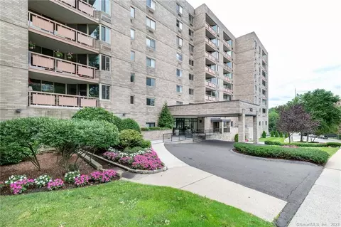 143 Hoyt St #4F, Stamford, CT 06905