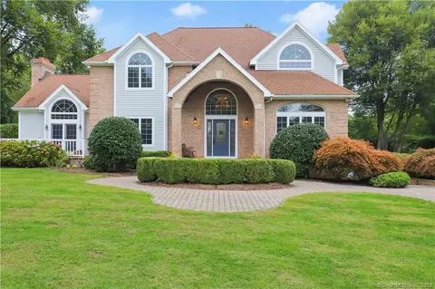 42 Munko Dr, Stamford, CT 06902