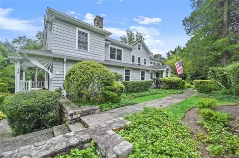 446 Brookside Rd, New Canaan, CT 06840