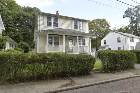 132 Fern St, Waterbury, CT 06704