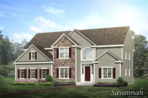 01 Pecausett Trl, East Hampton, CT 06424