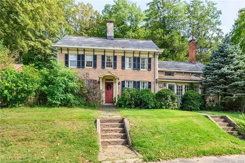 1 Old Mill Plain Rd, Danbury, CT 06810