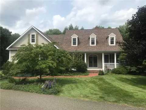52 Peck Ln, Watertown, CT 06795