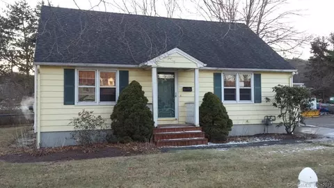 101 Oxford Rd, Oxford, CT 06478