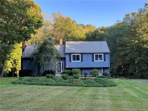 314 Minortown Rd, Woodbury, CT 06798