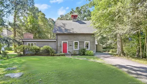 14 Stanton Dr, Stamford, CT 06902