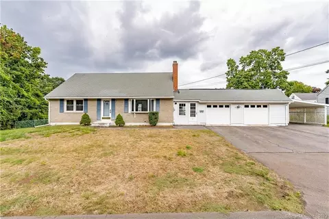 22 Orchard Hill Dr, Enfield, CT 06082