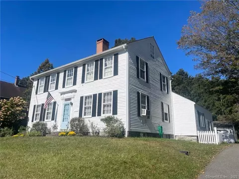 60 W Elm St, Deep River, CT 06417