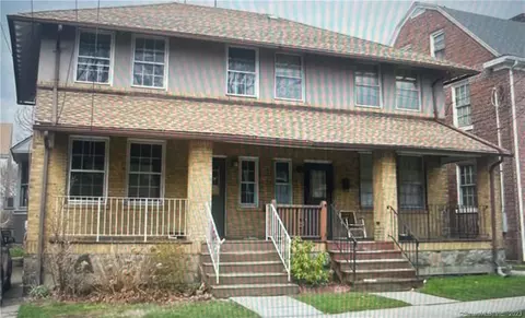 457 East Ave, Bridgeport, CT 06610