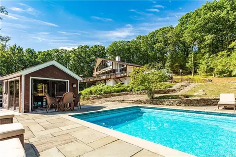 107 Clark Rd, Litchfield, CT 06759