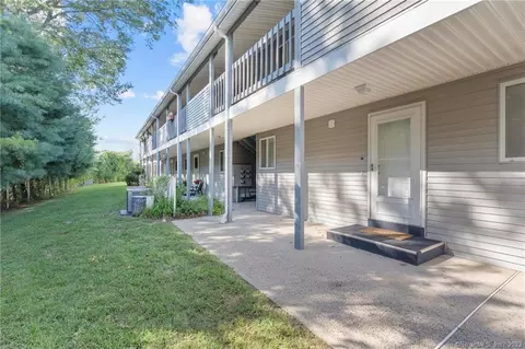 365 Woodford Ave #23, Plainville, CT 06062