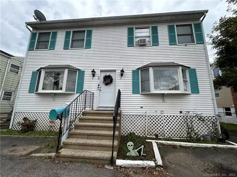 32 Cos Cob Ave, Greenwich, CT 06807