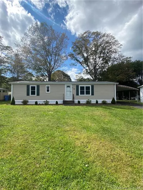 11 Skylark Rd, Colchester, CT 06415