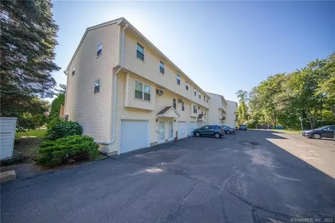 66 Atwood St #12, Plainville, CT 06062