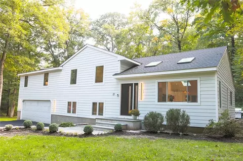 21 Bayne St, Norwalk, CT 06851